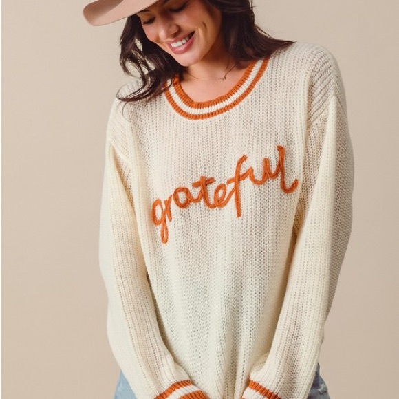 SO ME Thanksgiving Grateful Lettering Stitch Sweater - Picture 8 of 11